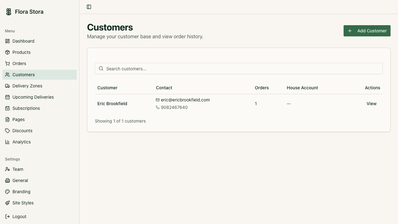 Customer management with order history